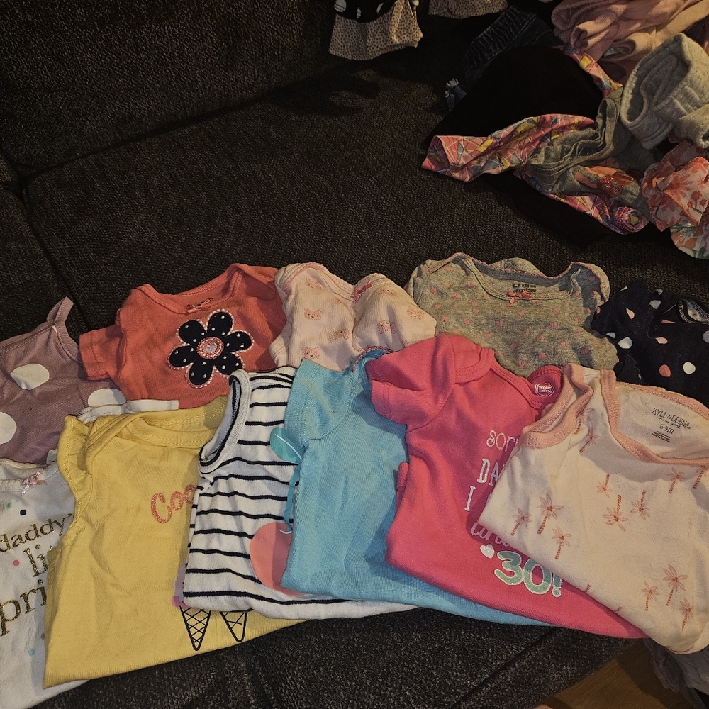 Onsie - Picture 2 of 3